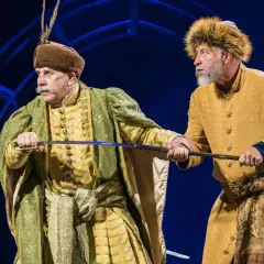 Zemsta spektakl - odkryj tajemnice komedii Fredry i jej interpretacje